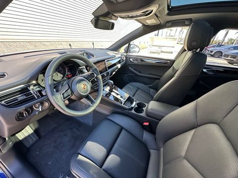 Used 2026 Porsche Macan AWD/4WD image 86