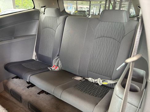 Used 2016 Chevrolet Traverse LS image 21