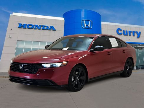 Used 2025 Honda Accord Sport image 1