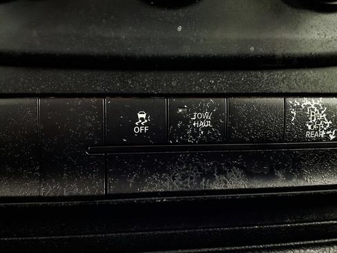 Used 2014 RAM 1500 Tradesman RWD image 19