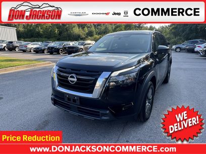 Used 2024 Nissan Pathfinder SV