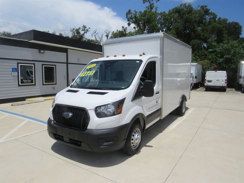 Used 2023 Ford Transit 350 DRW RWD image 3