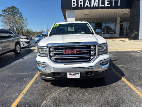 Used 2017 GMC Sierra 1500 SLT image 2