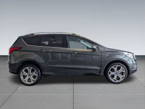 Used 2019 Ford Escape Titanium image 7