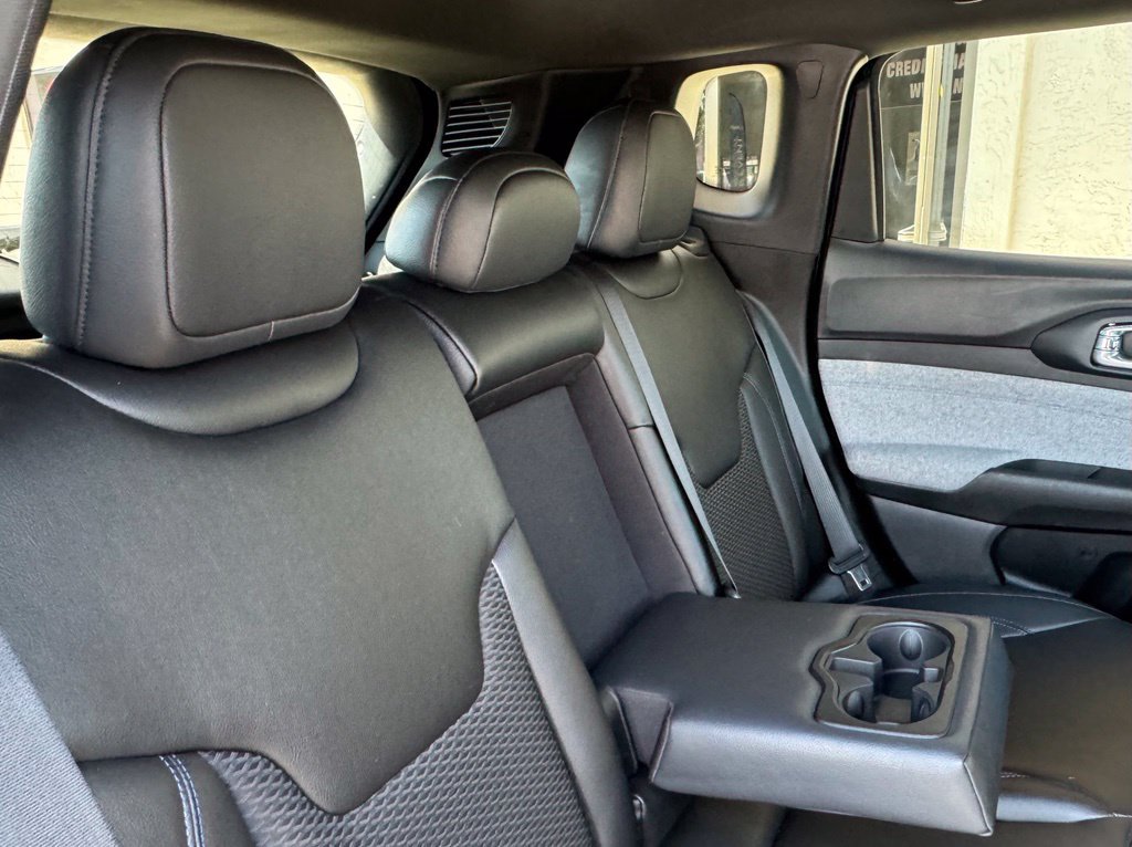 Used 2024 Jeep Compass Latitude AWD/4WD image 20