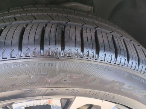 Used 2023 GMC Yukon Denali Ultimate AWD/4WD image 12