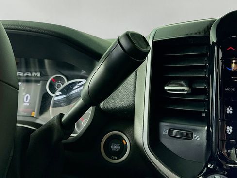 New 2026 RAM 2500 Big Horn AWD/4WD image 12
