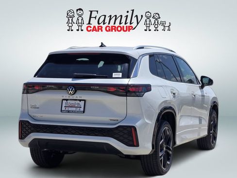New 2026 Volkswagen Tiguan SEL R-Line AWD/4WD image 4