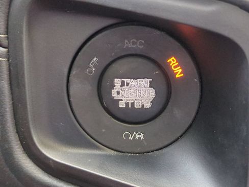 Used 2024 Jeep Wrangler Unlimited Rubicon 4xe AWD/4WD image 29