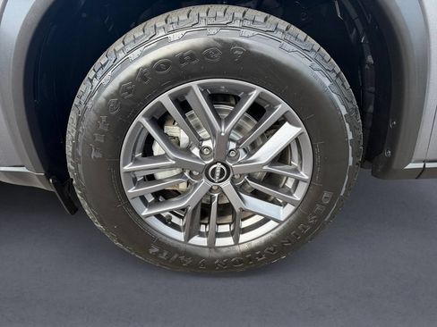 Used 2024 Nissan Rogue S AWD/4WD image 9