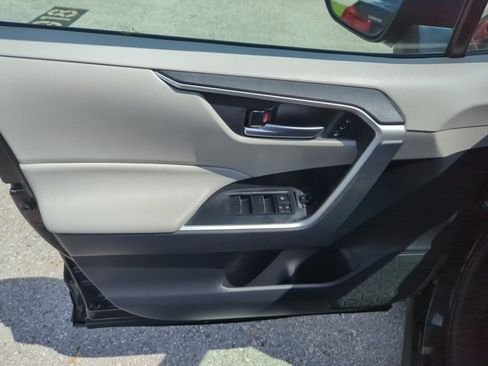 Used 2020 Toyota RAV4 XLE Premium AWD/4WD image 13
