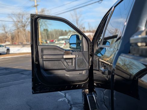 Used 2022 Ford F350 Lariat w/ Lariat Ultimate Package image 33