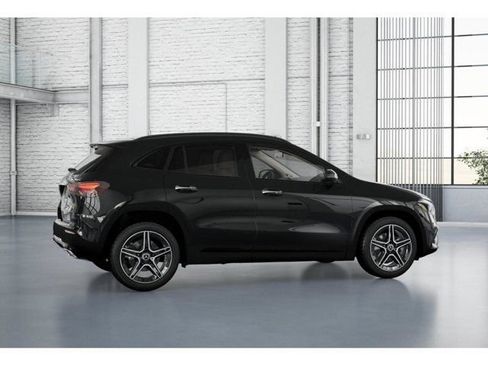 Used 2026 Mercedes-Benz GLA 250 4MATIC image 19