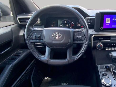 Used 2025 Toyota Tacoma SR AWD/4WD image 6