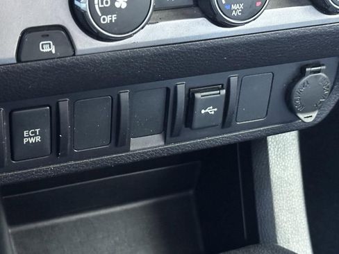 Used 2021 Toyota Tacoma SR w/ SR Convenience Package image 19