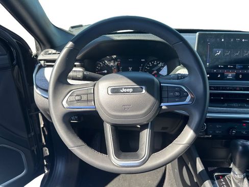 Used 2024 Jeep Compass Limited AWD/4WD image 11