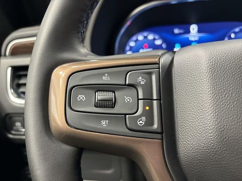 Used 2024 Chevrolet Tahoe High Country AWD/4WD image 34