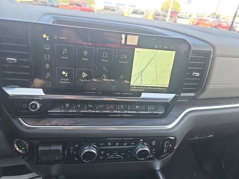 New 2025 GMC Sierra 2500 SLT w/ SLT Premium Package image 9