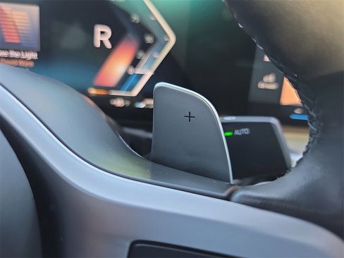 Used 2024 BMW M340i w/ Parking Assistance Package image 16