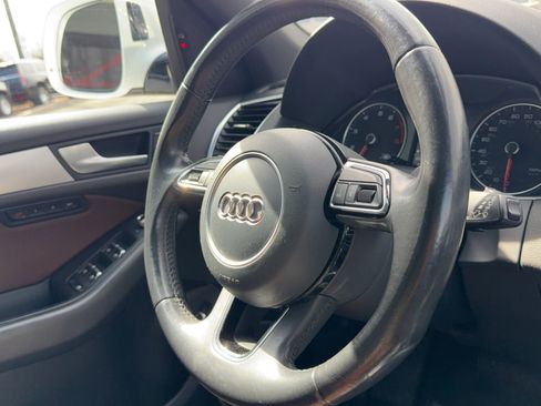 Used 2017 Audi Q5 2.0T Premium Plus w/ Technology Package image 27