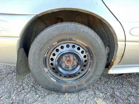 Used 2004 Buick Le Sabre Custom w/ Wheel and Sounds Package image 16