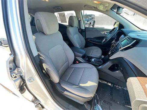 Used 2017 Hyundai Santa Fe Sport image 29