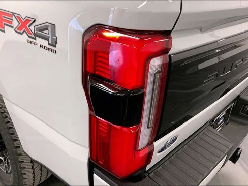 New 2026 Ford F250 Platinum AWD/4WD image 14