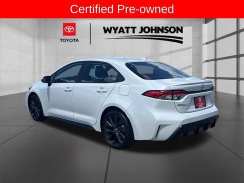 Certified 2026 Toyota Corolla SE FWD image 3