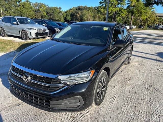 Used 2023 Volkswagen Jetta S FWD image 2