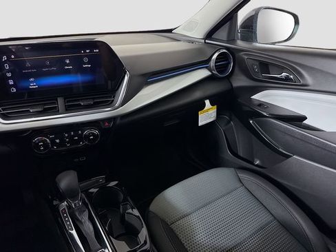 New 2026 Chevrolet Trax LT w/ Driver Confidence Package FWD image 21
