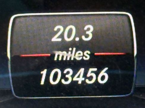 Used 2014 Mercedes-Benz E 350 Sedan image 18