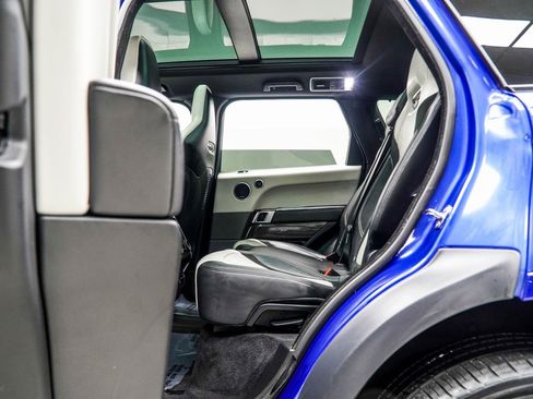 Used 2021 Land Rover Range Rover Sport SVR Carbon Edition image 37