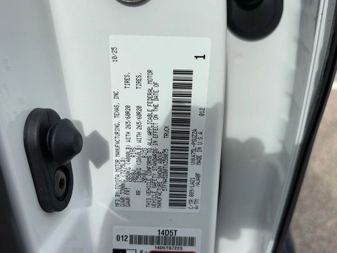 Used 2026 Toyota Tundra Platinum image 30