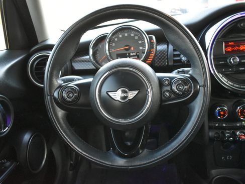 Used 2015 MINI Cooper S image 13