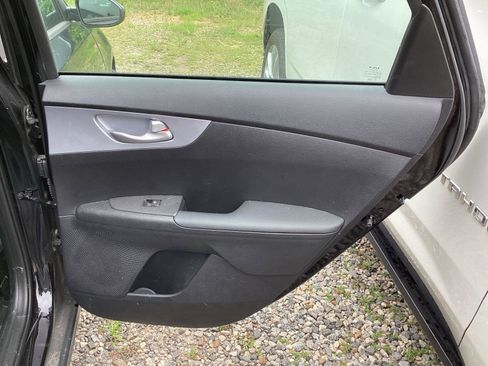 Used 2024 Kia Forte LX FWD image 5