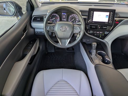 Used 2023 Toyota Camry SE FWD image 16