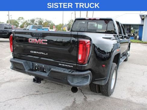 Used 2022 GMC Sierra 3500 Denali w/ Denali Ultimate Package image 10