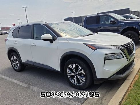 Used 2023 Nissan Rogue SV AWD/4WD image 3