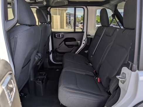Used 2024 Jeep Wrangler Unlimited Sport AWD/4WD image 29