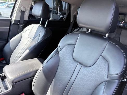 Used 2021 Kia Sorento S AWD/4WD image 12