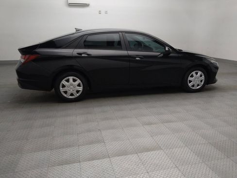 Used 2021 Hyundai Elantra SEL w/ Convenience Package image 10