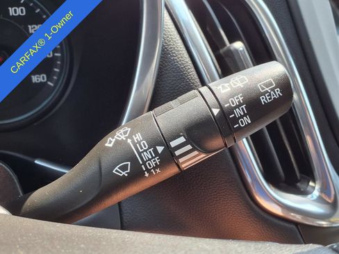 Used 2020 Chevrolet Equinox LT FWD image 21