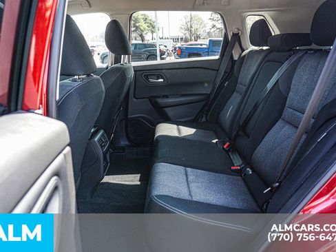 Used 2025 Nissan Rogue SV image 22