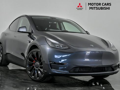 Used 2022 Tesla Model Y Performance AWD/4WD image 1