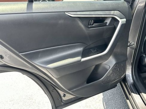 Certified 2025 Toyota RAV4 LE FWD image 11