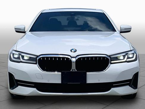 Used 2023 BMW 530i w/ Premium Package RWD image 3
