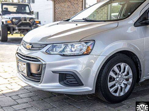 Used 2017 Chevrolet Sonic LS image 5