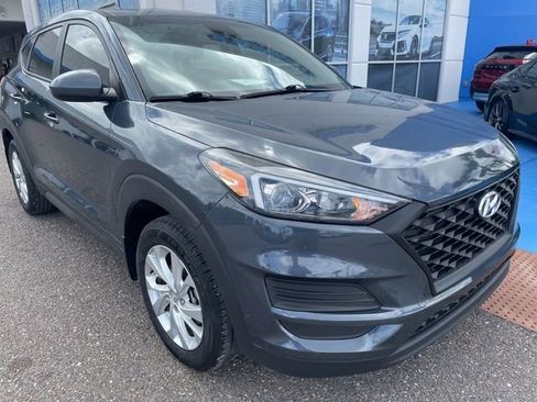 Used 2021 Hyundai Tucson SE image 3