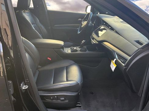 Certified 2023 Cadillac XT4 Premium Luxury w/ Cold Weather Package image 29