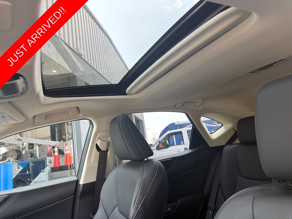Used 2024 Lexus NX 250 FWD w/ Premium Package image 16